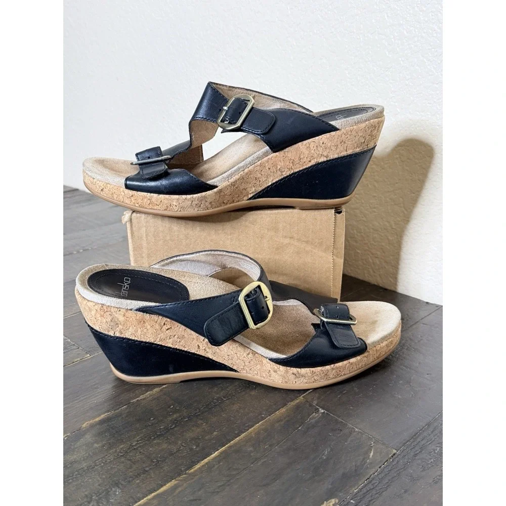 Dansko step into
